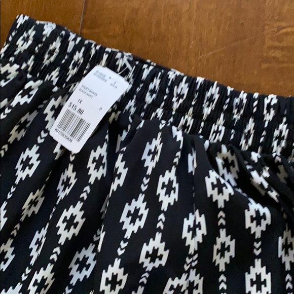Forever 21+ tribal shorts - Picture 4 of 4
